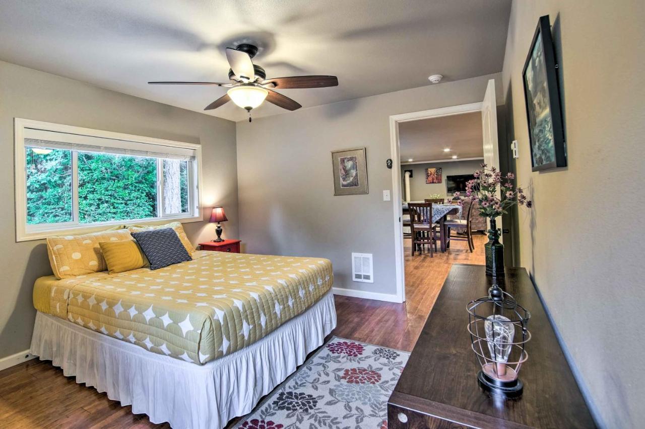 Coos Bay Retreat Less Than 2 Mi To Marina And Casino! エクステリア 写真