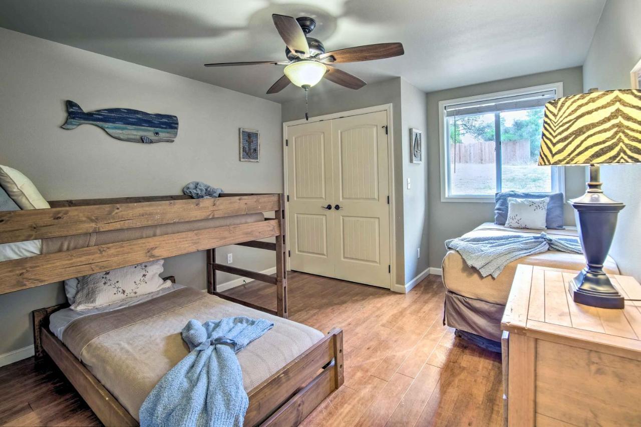 Coos Bay Retreat Less Than 2 Mi To Marina And Casino! エクステリア 写真